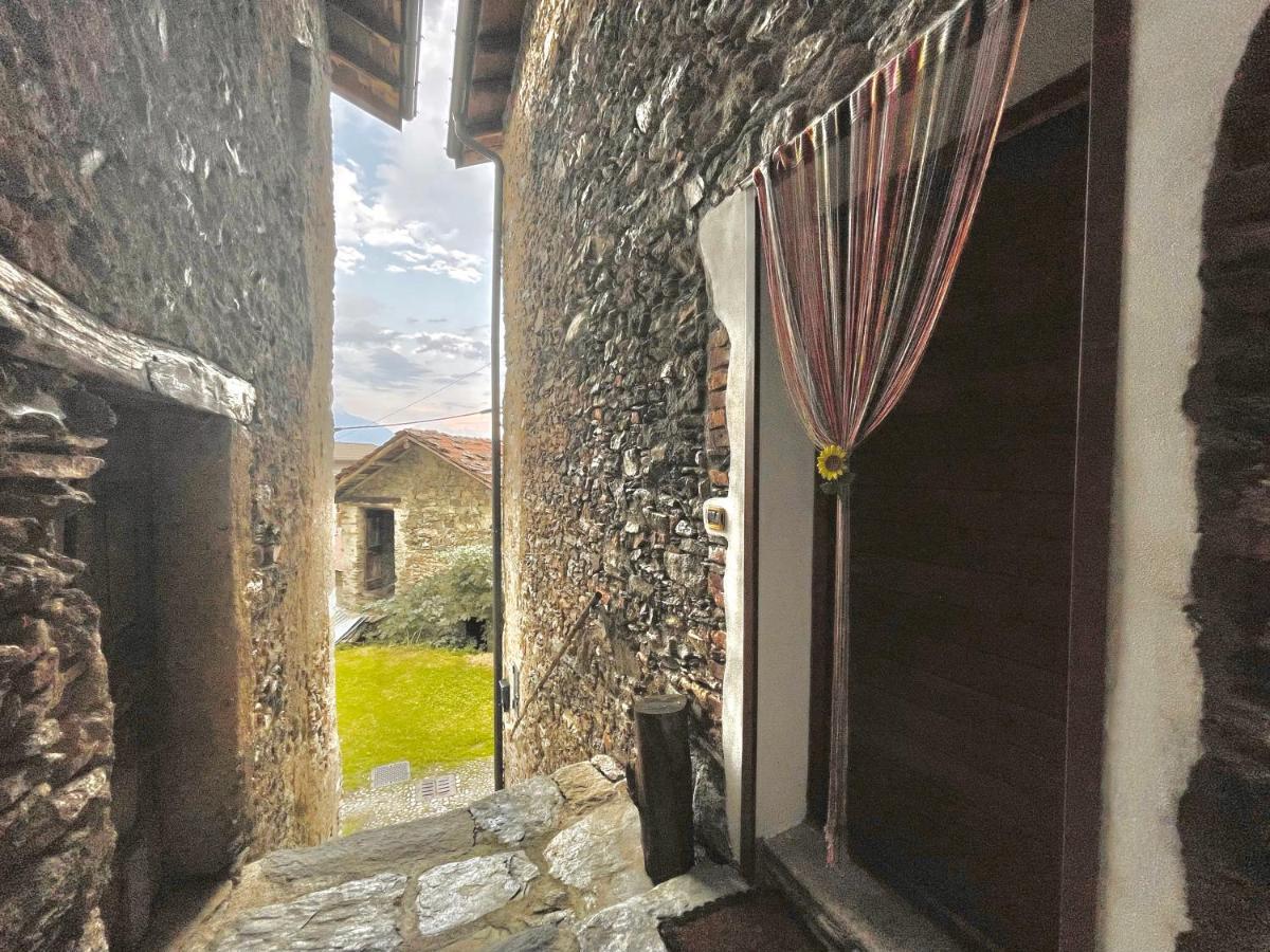 Casa Brenzio Rustico Villa Consiglio di Rumo Exterior photo